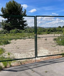 Puerta vehicular 2 hojas para malla simple torsión lacada verde 1,50 metros alto x 6,00 metros ancho