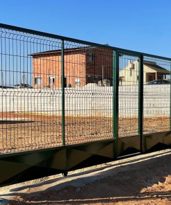 Puerta Corredera lacada verde 1,75 Metros alto